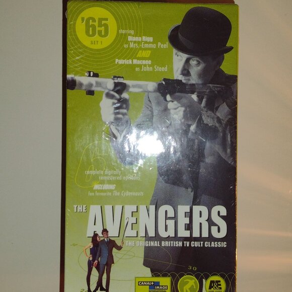 The Avengers VHS 1965 B&W digitally remastered sealed - Picture 1 of 4